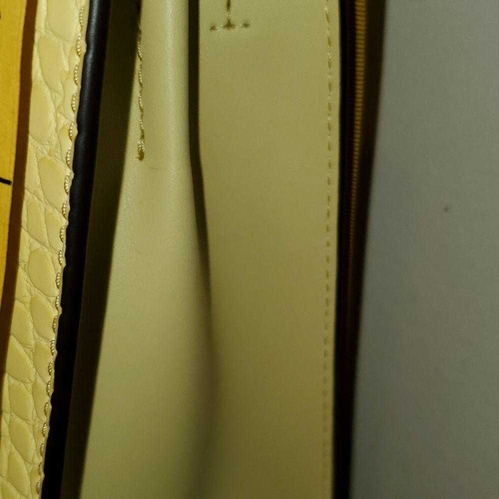 Michael Kors Crocodile Embossed - Picture 8 of 9